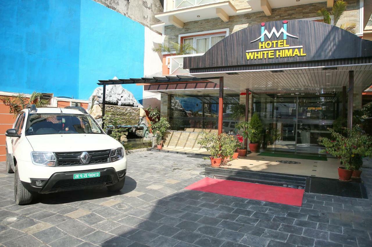 Hotel White Himal Покхара Екстер'єр фото